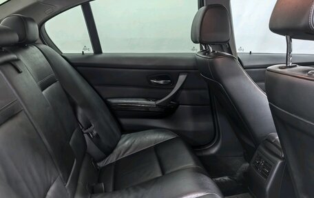 BMW 3 серия, 2011 год, 910 000 рублей, 19 фотография