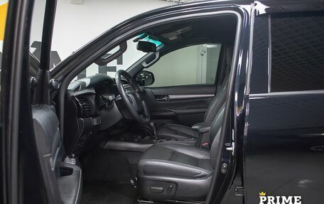 Toyota Hilux VIII, 2021 год, 4 599 000 рублей, 12 фотография