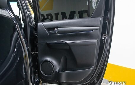 Toyota Hilux VIII, 2021 год, 4 599 000 рублей, 21 фотография