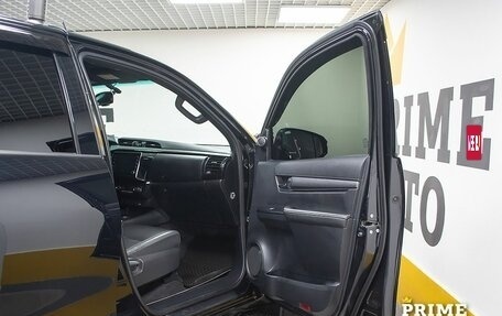 Toyota Hilux VIII, 2021 год, 4 599 000 рублей, 23 фотография