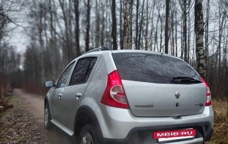 Renault Sandero I, 2013 год, 600 000 рублей, 2 фотография