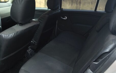 Renault Sandero I, 2013 год, 600 000 рублей, 15 фотография