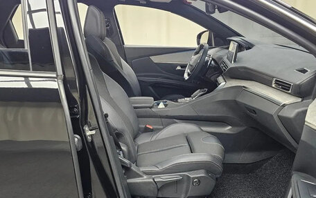 Peugeot 3008 II, 2022 год, 1 750 000 рублей, 9 фотография