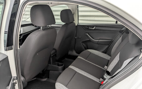 Skoda Rapid II, 2021 год, 1 035 000 рублей, 12 фотография