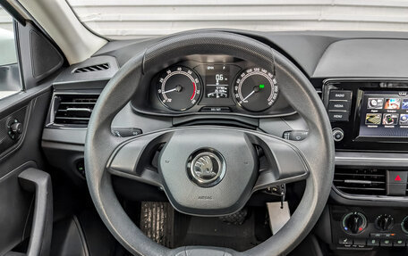 Skoda Rapid II, 2021 год, 1 035 000 рублей, 21 фотография