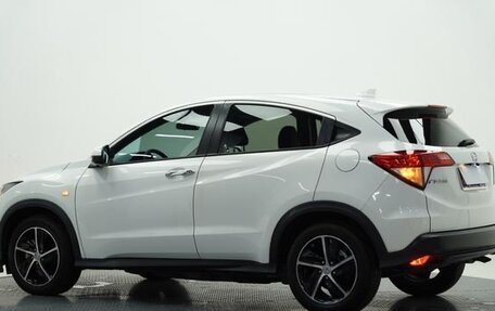 Honda Vezel, 2022 год, 1 290 000 рублей, 4 фотография