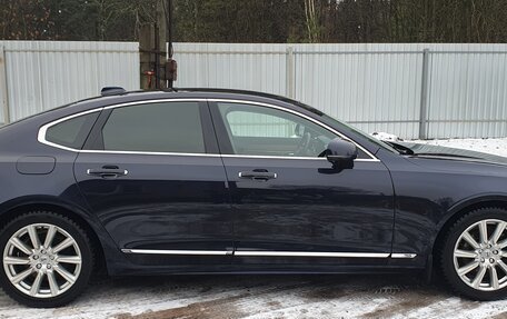 Volvo S90 II рестайлинг, 2019 год, 3 200 000 рублей, 1 фотография