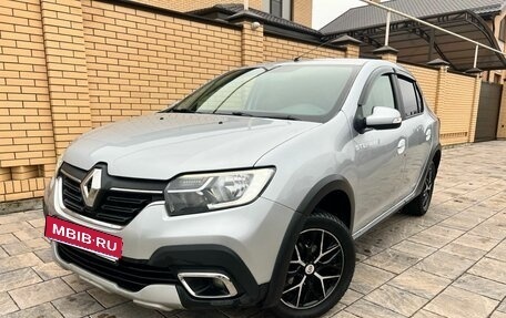 Renault Logan II, 2021 год, 990 000 рублей, 1 фотография