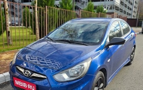 Hyundai Solaris II рестайлинг, 2013 год, 580 000 рублей, 1 фотография