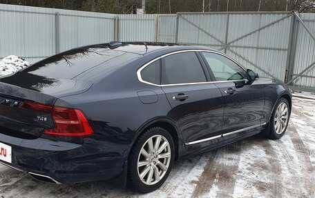 Volvo S90 II рестайлинг, 2019 год, 3 200 000 рублей, 2 фотография