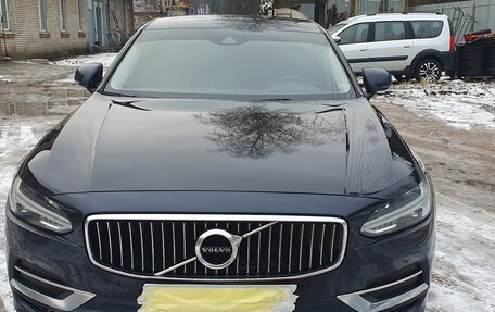 Volvo S90 II рестайлинг, 2019 год, 3 200 000 рублей, 8 фотография