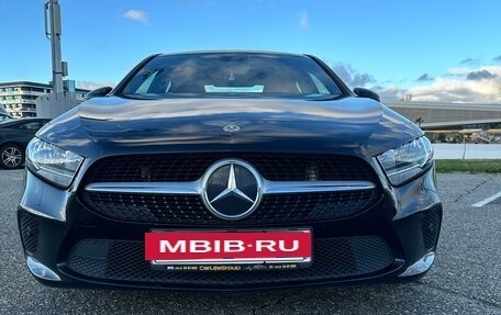 Mercedes-Benz A-Класс, 2019 год, 2 700 000 рублей, 7 фотография