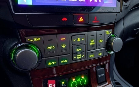 Toyota Highlander III, 2012 год, 1 750 000 рублей, 12 фотография