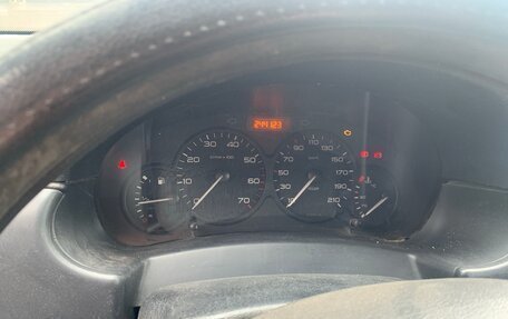 Peugeot Partner II рестайлинг 2, 2010 год, 450 000 рублей, 2 фотография