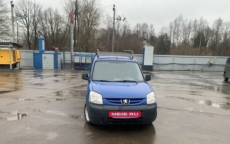 Peugeot Partner II рестайлинг 2, 2010 год, 450 000 рублей, 13 фотография