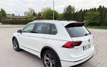 Volkswagen Tiguan II, 2017 год, 1 800 000 рублей, 4 фотография