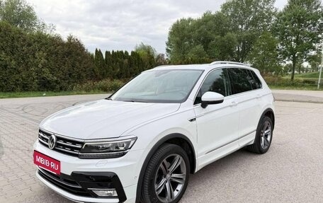 Volkswagen Tiguan II, 2017 год, 1 800 000 рублей, 2 фотография