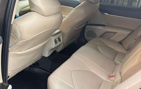 Toyota Camry, 2022 год, 4 500 000 рублей, 5 фотография