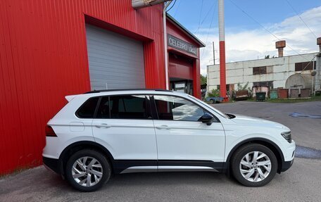 Volkswagen Tiguan II, 2019 год, 2 450 000 рублей, 5 фотография