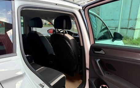 Volkswagen Tiguan II, 2019 год, 2 450 000 рублей, 10 фотография