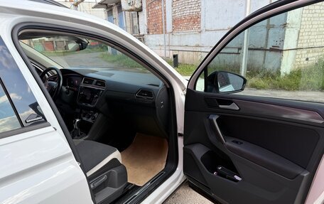 Volkswagen Tiguan II, 2019 год, 2 450 000 рублей, 8 фотография