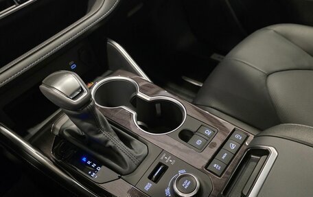 Toyota Highlander, 2025 год, 6 190 000 рублей, 15 фотография