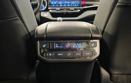 Toyota Highlander, 2025 год, 6 190 000 рублей, 31 фотография