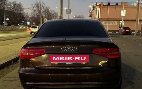 Audi A4, 2013 год, 1 090 000 рублей, 13 фотография