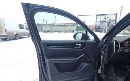 Porsche Cayenne III, 2021 год, 10 484 080 рублей, 7 фотография