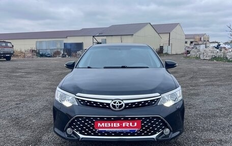 Toyota Camry, 2015 год, 1 950 000 рублей, 4 фотография