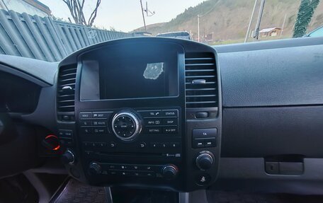 Nissan Pathfinder, 2010 год, 1 700 000 рублей, 27 фотография