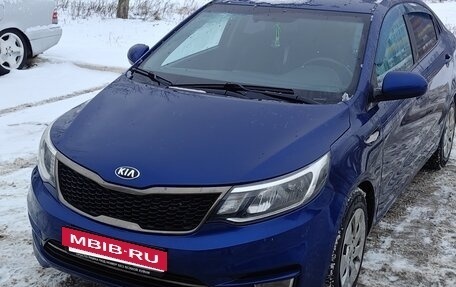 KIA Rio III рестайлинг, 2016 год, 992 000 рублей, 4 фотография