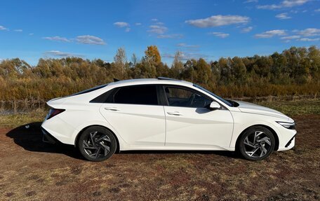 Hyundai Elantra, 2024 год, 2 100 000 рублей, 7 фотография