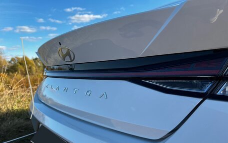 Hyundai Elantra, 2024 год, 2 100 000 рублей, 9 фотография