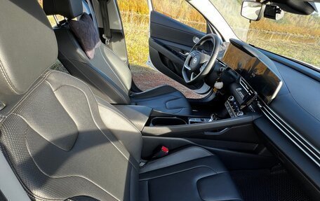 Hyundai Elantra, 2024 год, 2 100 000 рублей, 13 фотография