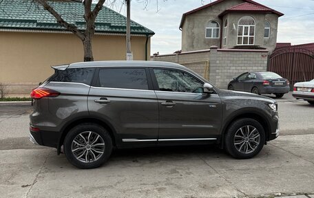 Geely Atlas, 2024 год, 2 750 000 рублей, 2 фотография