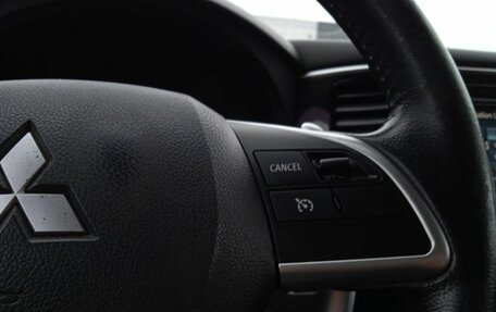 Mitsubishi Outlander III рестайлинг 3, 2012 год, 880 000 рублей, 12 фотография