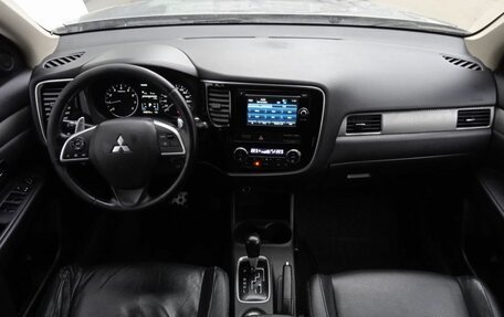 Mitsubishi Outlander III рестайлинг 3, 2012 год, 880 000 рублей, 19 фотография