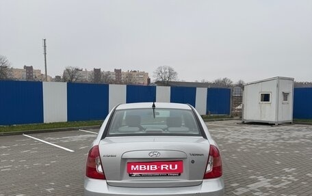 Hyundai Verna II, 2007 год, 380 000 рублей, 6 фотография