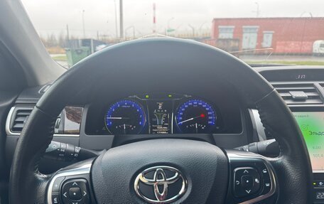 Toyota Camry, 2017 год, 2 270 000 рублей, 13 фотография