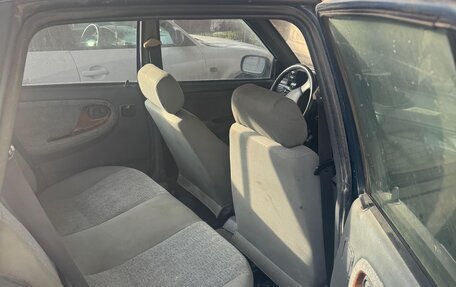 Daewoo Nexia I рестайлинг, 2003 год, 110 000 рублей, 9 фотография