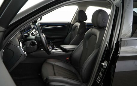 BMW 5 серия, 2019 год, 3 885 404 рублей, 11 фотография