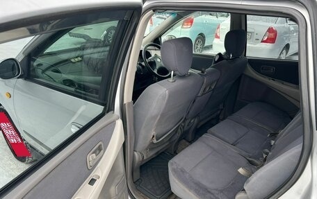 Nissan Tino, 2000 год, 379 000 рублей, 11 фотография