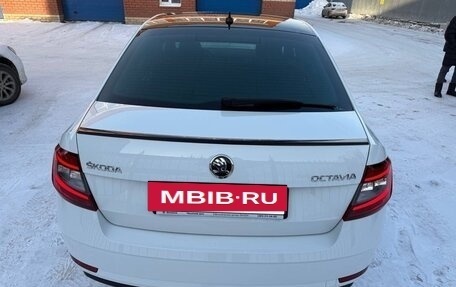 Skoda Octavia, 2018 год, 1 990 000 рублей, 13 фотография