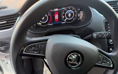 Skoda Octavia, 2018 год, 1 990 000 рублей, 11 фотография