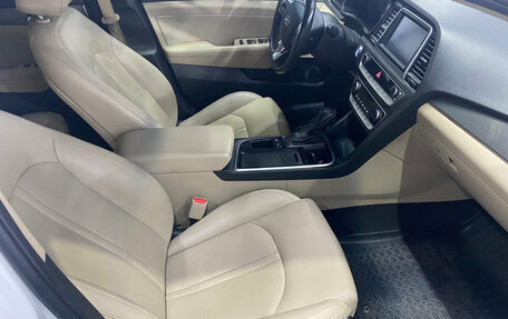 Hyundai Sonata VII, 2018 год, 1 860 000 рублей, 8 фотография