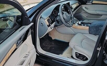 Audi A8, 2013 год, 4 900 000 рублей, 24 фотография