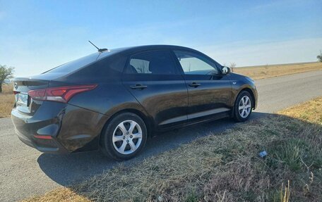 Hyundai Solaris II рестайлинг, 2020 год, 1 110 000 рублей, 4 фотография