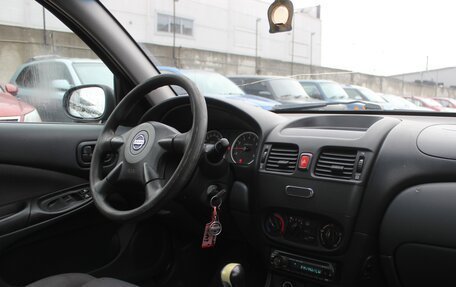 Nissan Almera, 2004 год, 149 990 рублей, 10 фотография