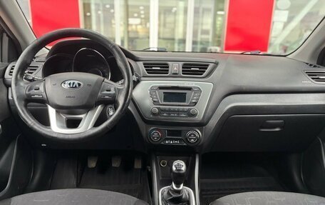 KIA Rio III рестайлинг, 2014 год, 950 000 рублей, 10 фотография
